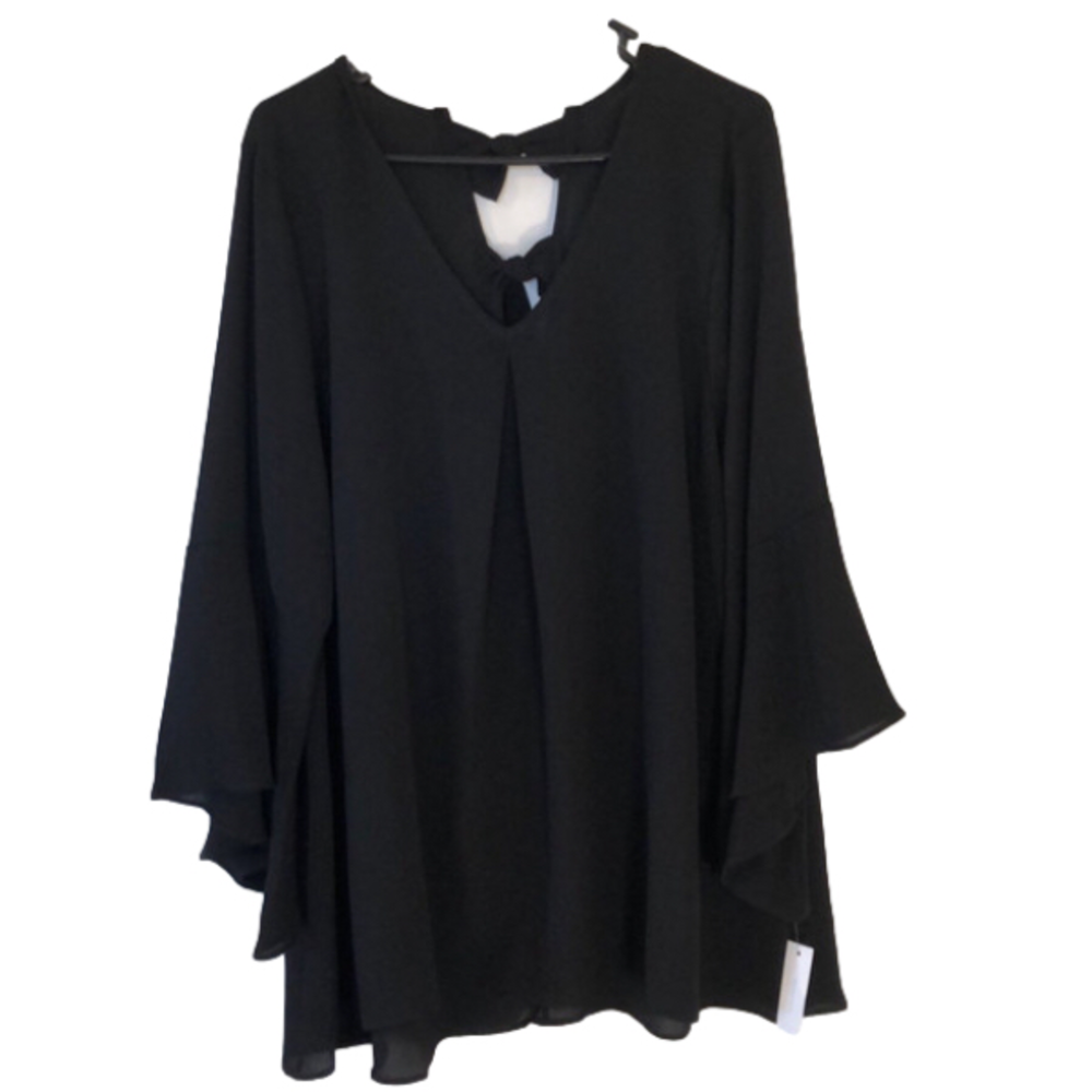NWT Spin USA Womens Black V Neck Blouse with 3/4 bell sleeves size 3x
